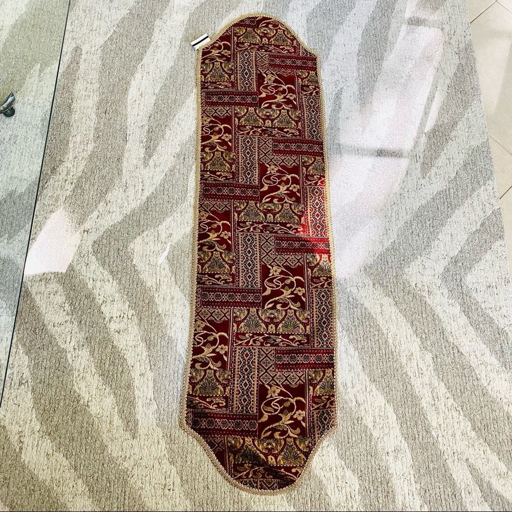 Tapestry Table Runner in red/gold 53”